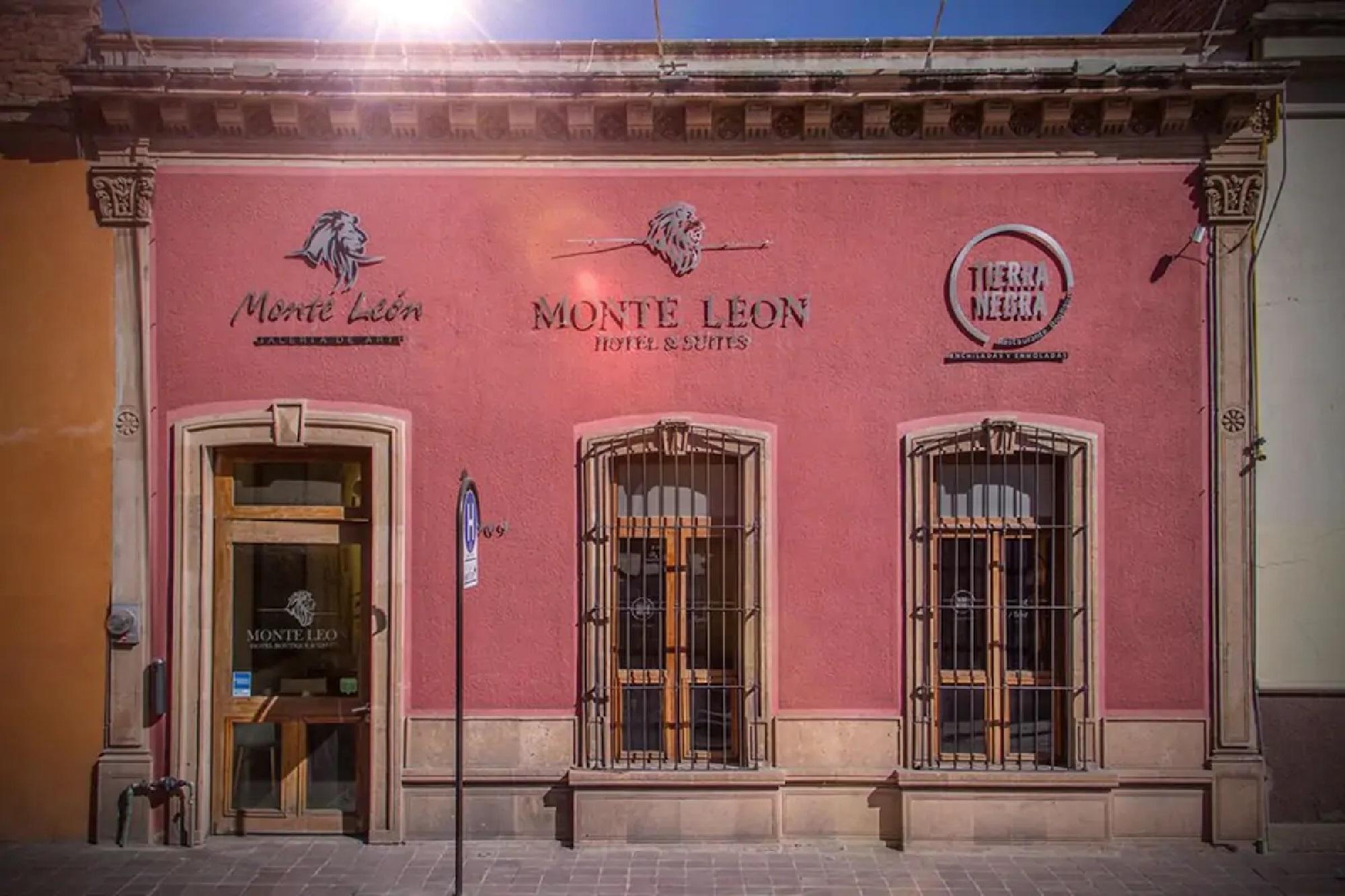 Monte Leon Hotel Boutique & Galeria Exterior photo